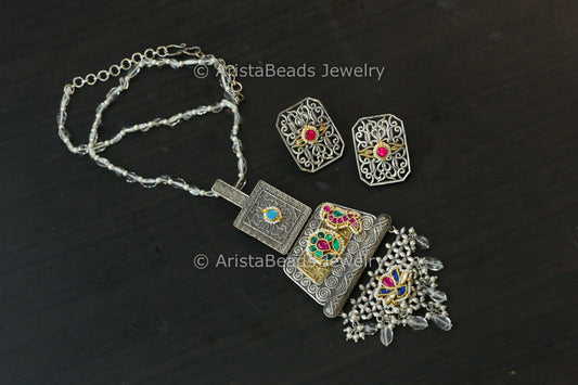 Fusion Kundan Pendant Set -Crystal Quartz Beads