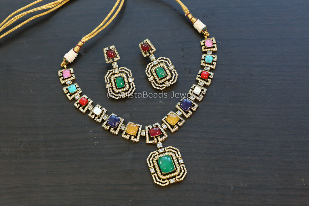 Mehndi Polish Navratan Pota Necklace Set