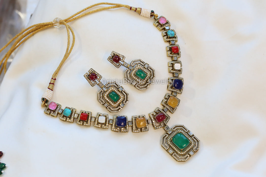 Mehndi Polish Navratan Pota Necklace Set