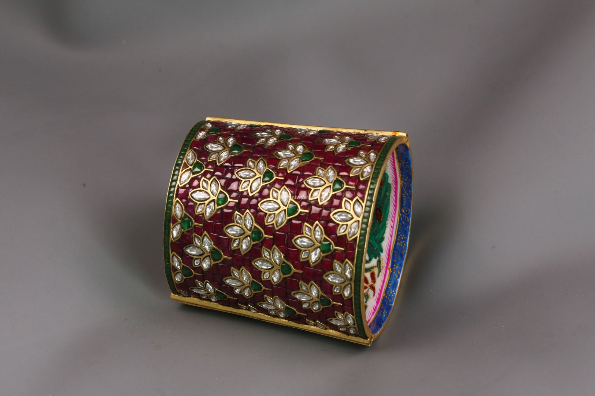 Yuvrani Designer Jadau Kundan Bangle (Openable)