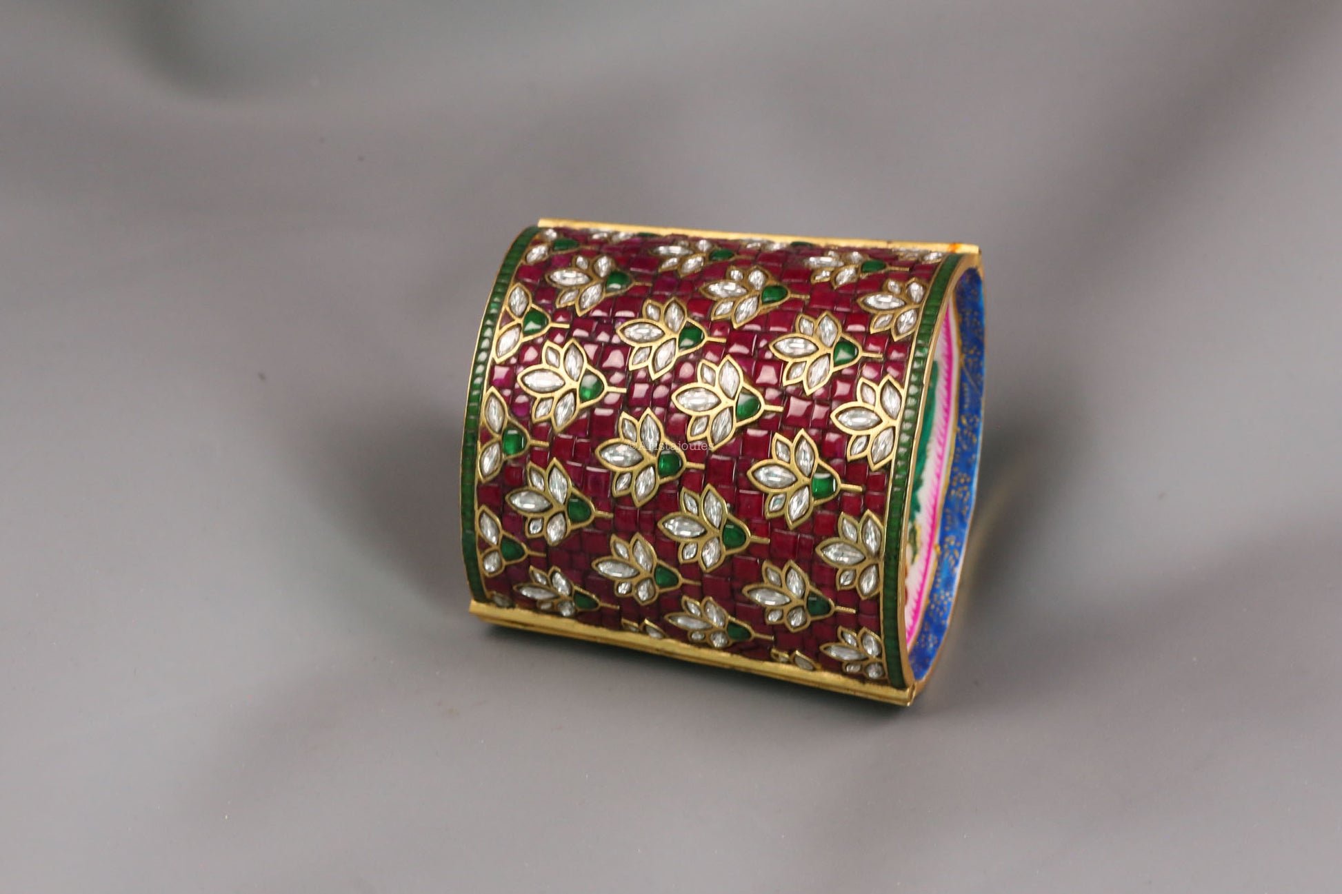 Yuvrani Designer Jadau Kundan Bangle (Openable)