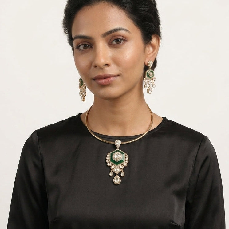 Dainty Green Pota Stone & Kundan Hasli Set