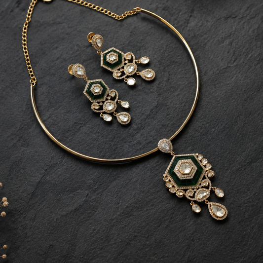 Dainty Green Pota Stone & Kundan Hasli Set