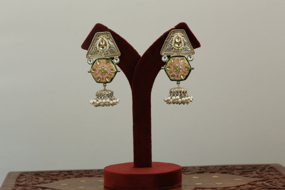 Kundan Enamel Dual Tone Jhumka
