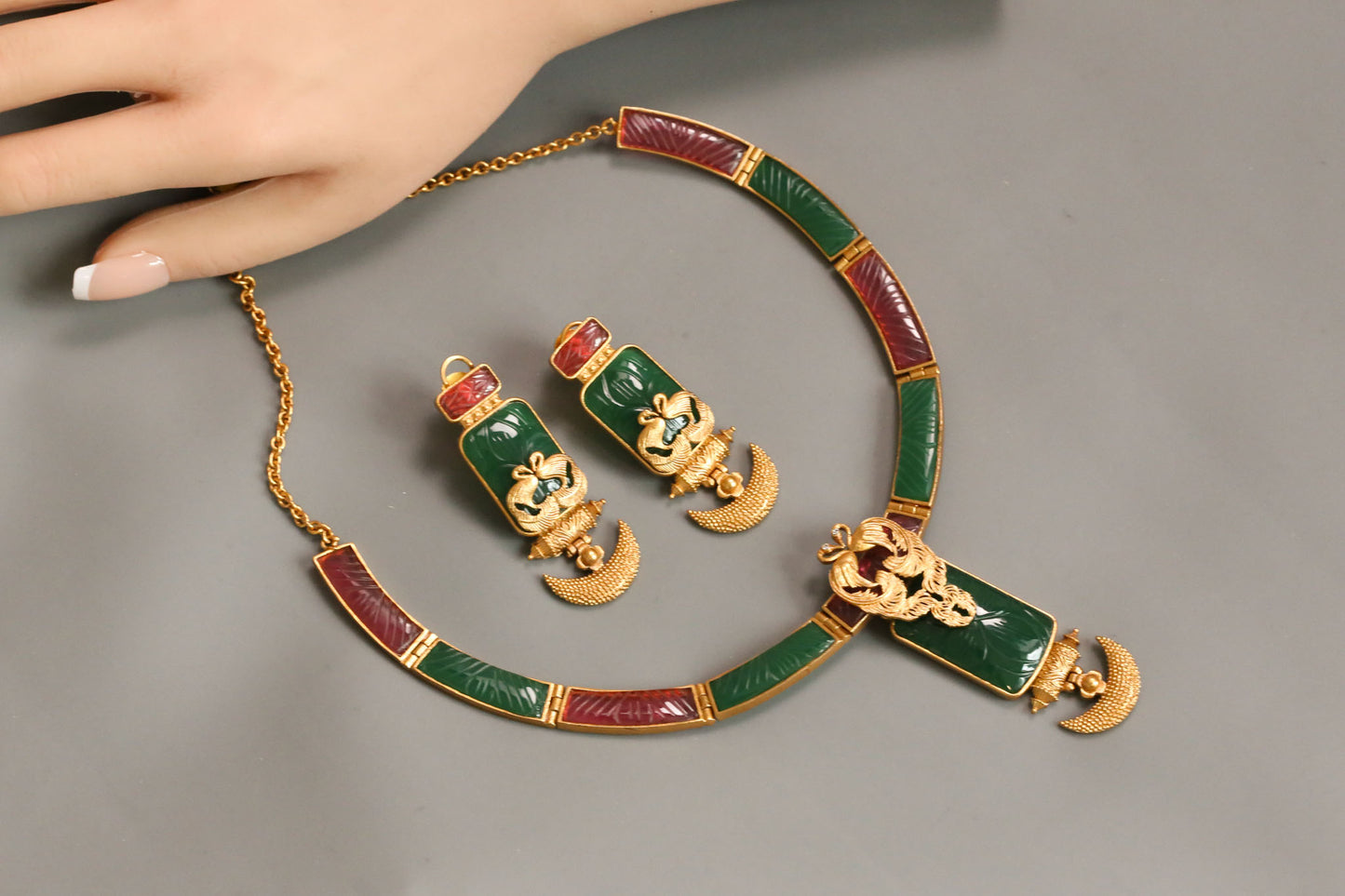 Removable Pendant Carved Stone Set - Multi