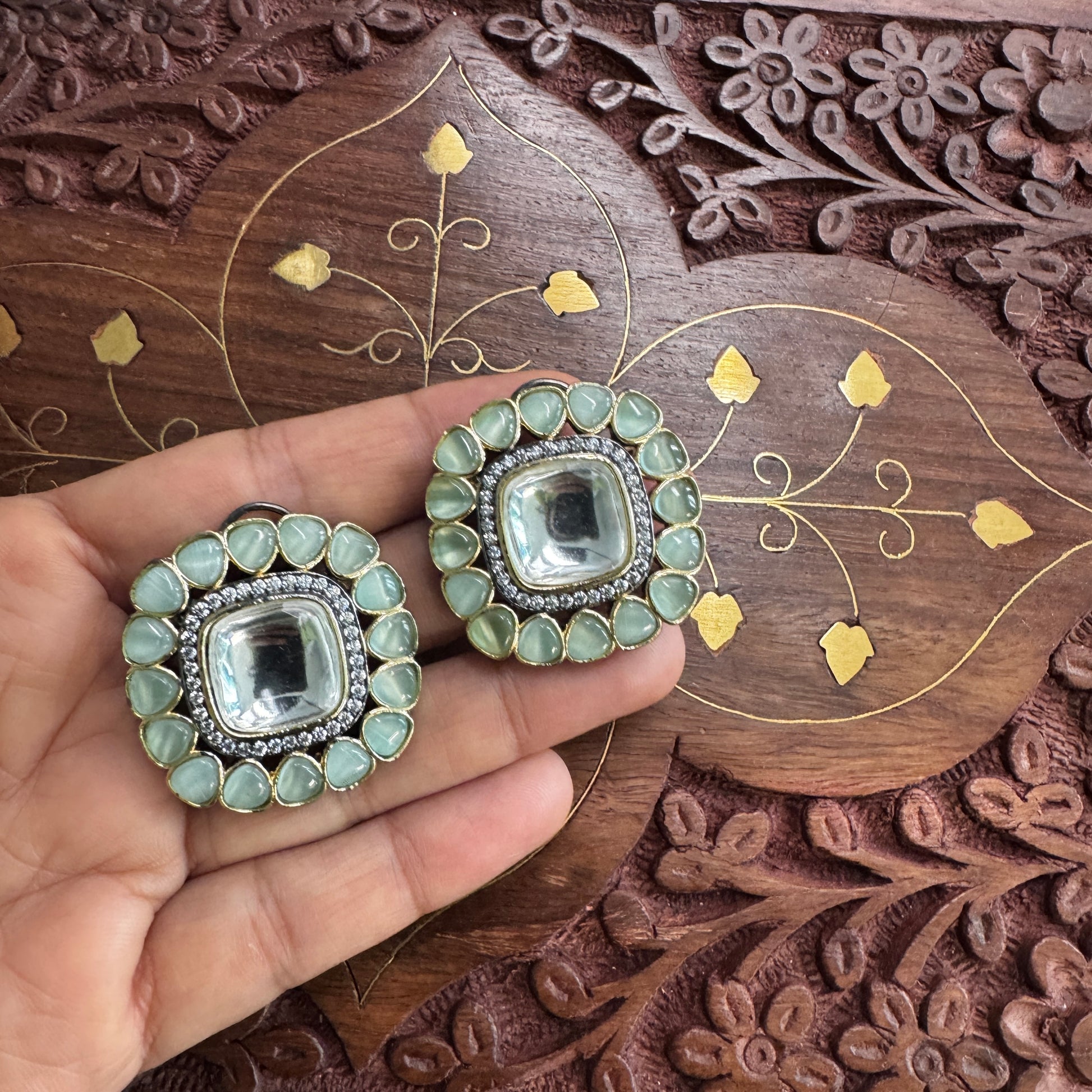 Zarna Polki Kundan Studs
