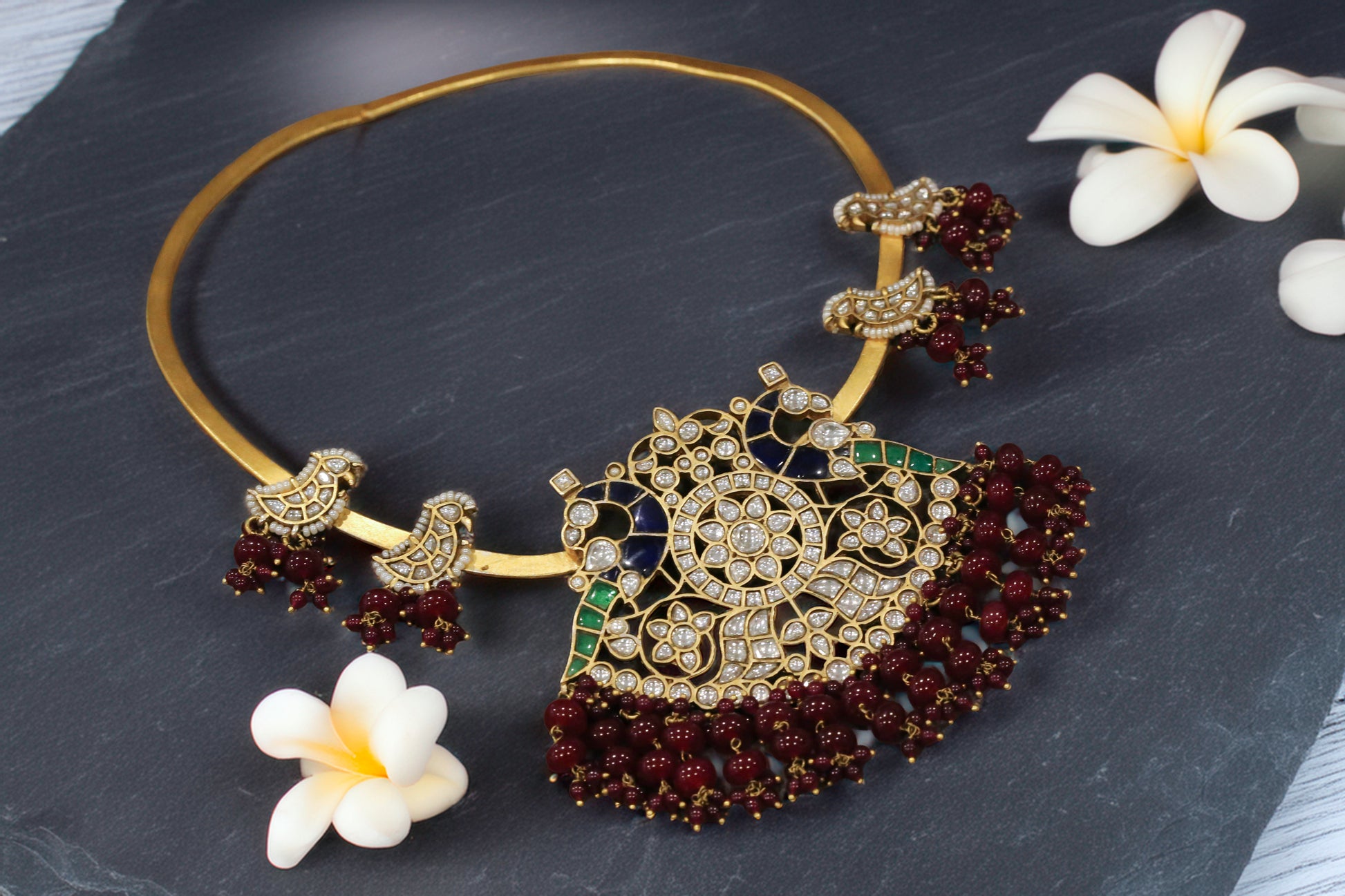 Swati Vintage Gold Jadau Hasli Necklace Set