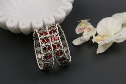Rajasthani Glass Bangles - Red (2.4 openable)
