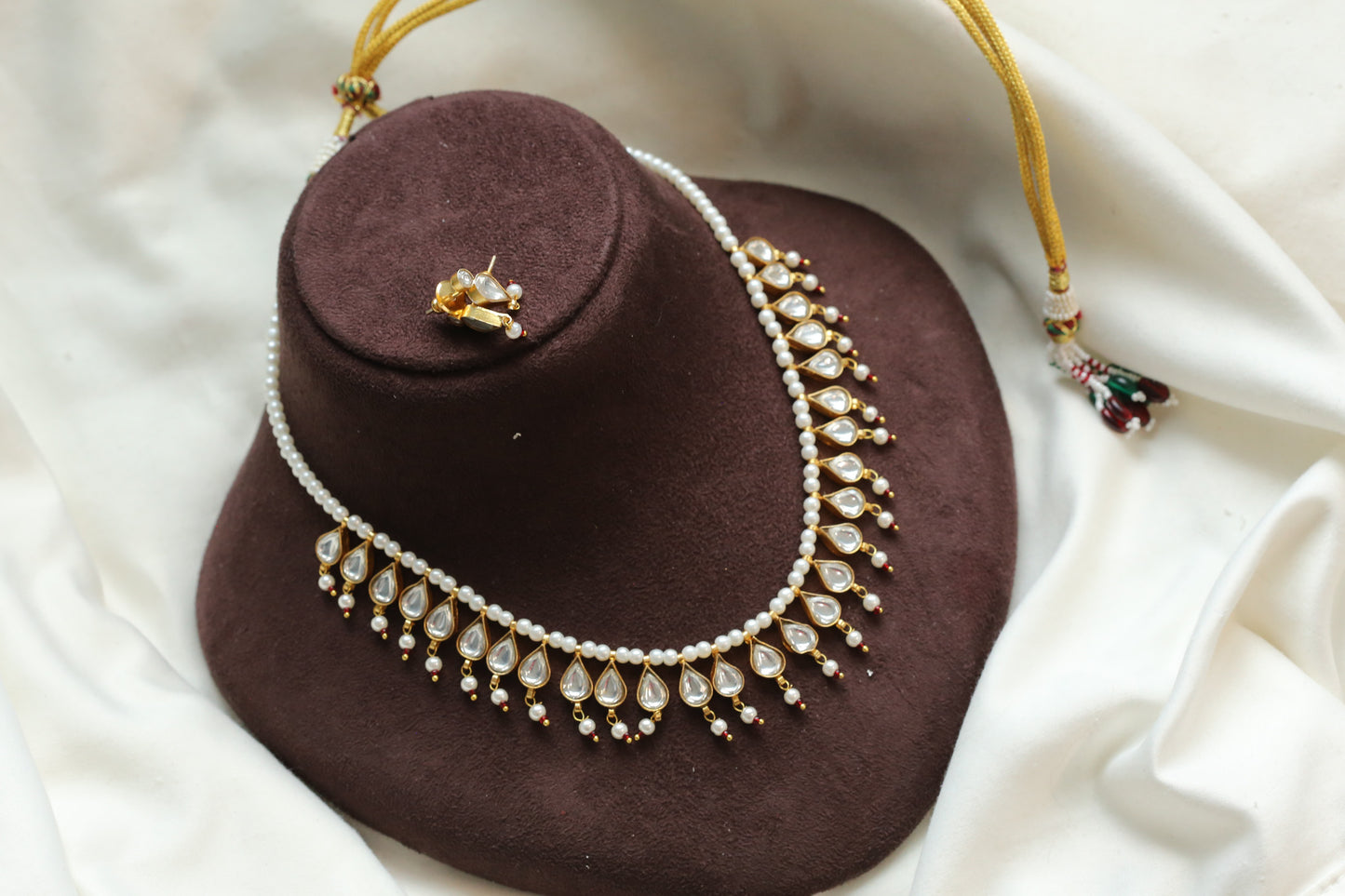 Aarti Kundan Jadau Necklace Set