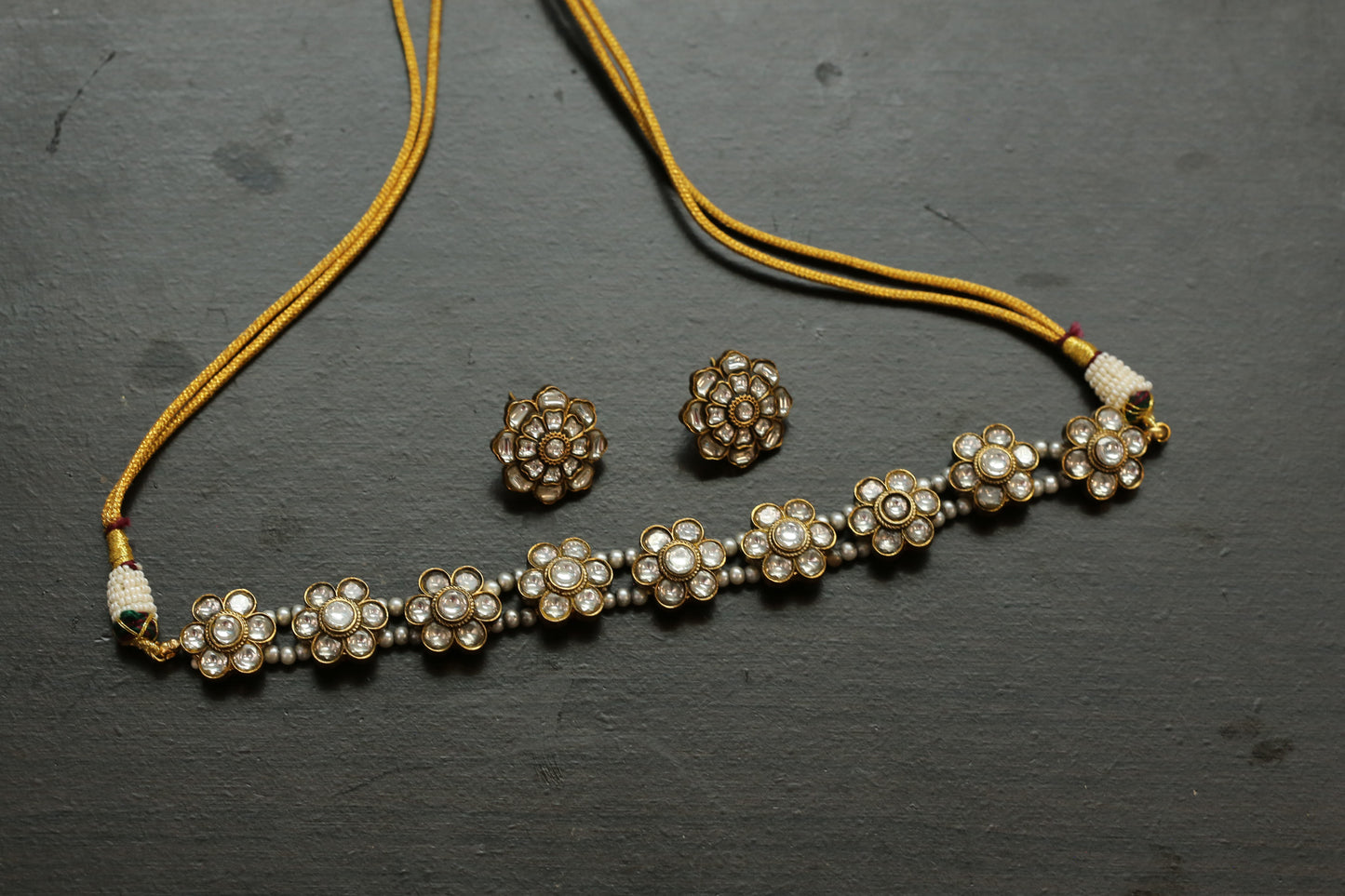 Dainty Vintage Kundan Flower Choker Set