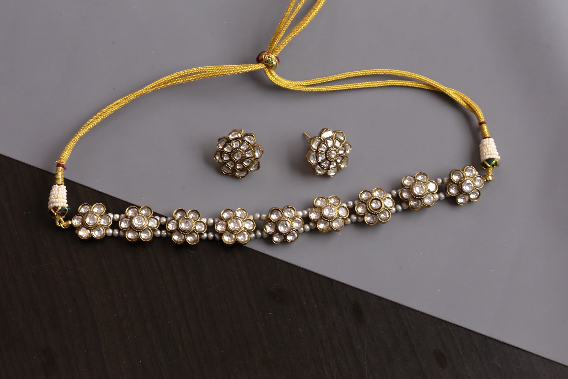 Dainty Vintage Kundan Flower Choker Set