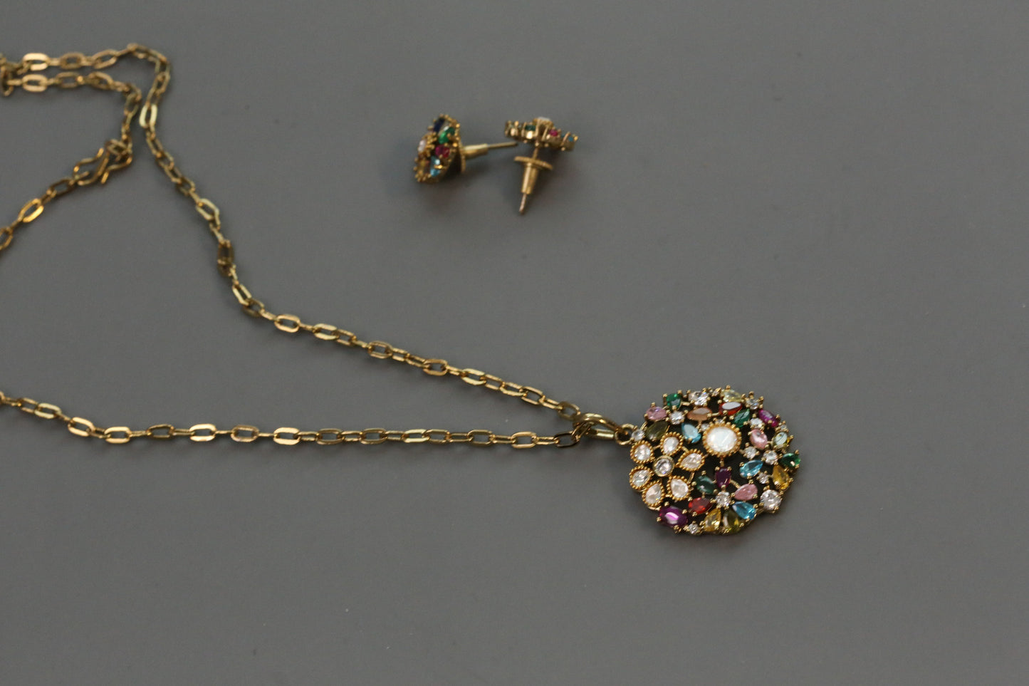 Nisha Dainty Mehndi Polish Pendant Set - Multi