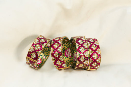 Zeenat Takkar Jadau Kundan Bangle Set (Openable)