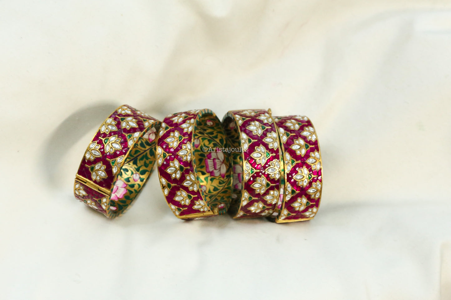 Zeenat Takkar Jadau Kundan Bangle Set (Openable)