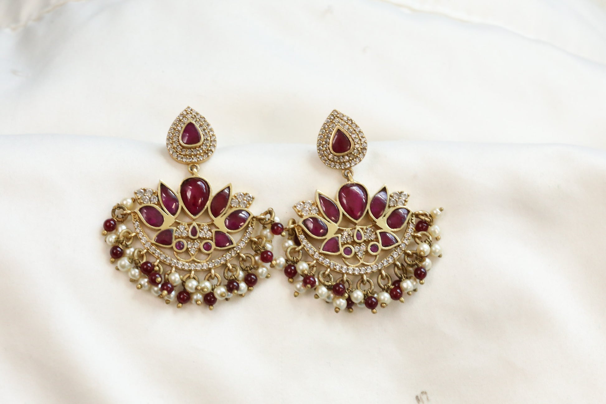 Mahira Vintage Gold Kundan Chandbaali