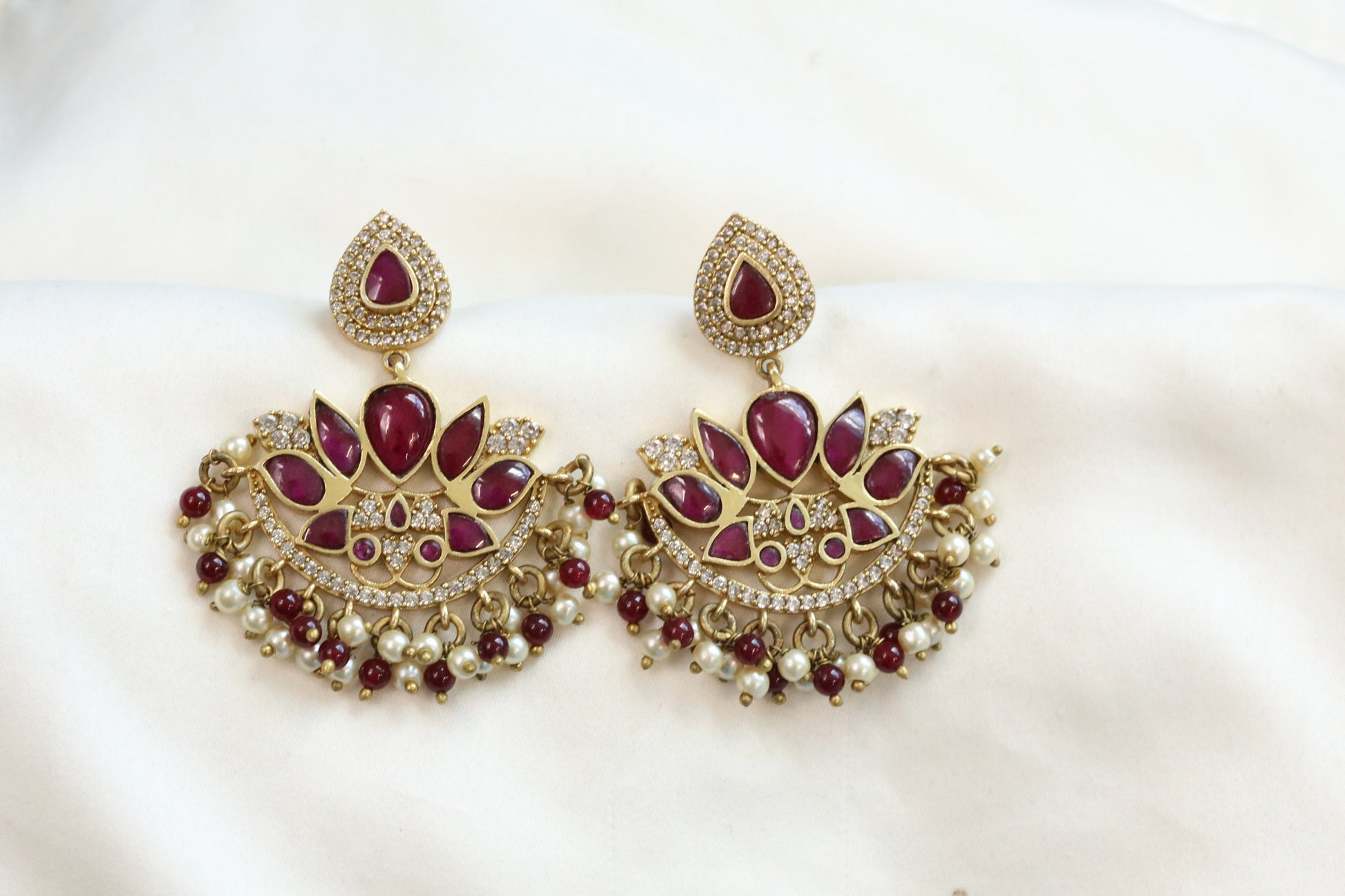 Mahira Vintage Gold Kundan Chandbaali