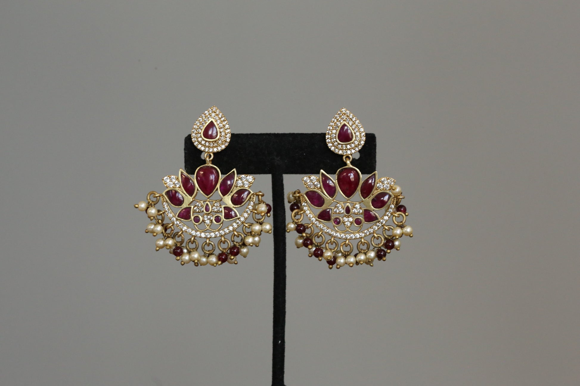 Mahira Vintage Gold Kundan Chandbaali