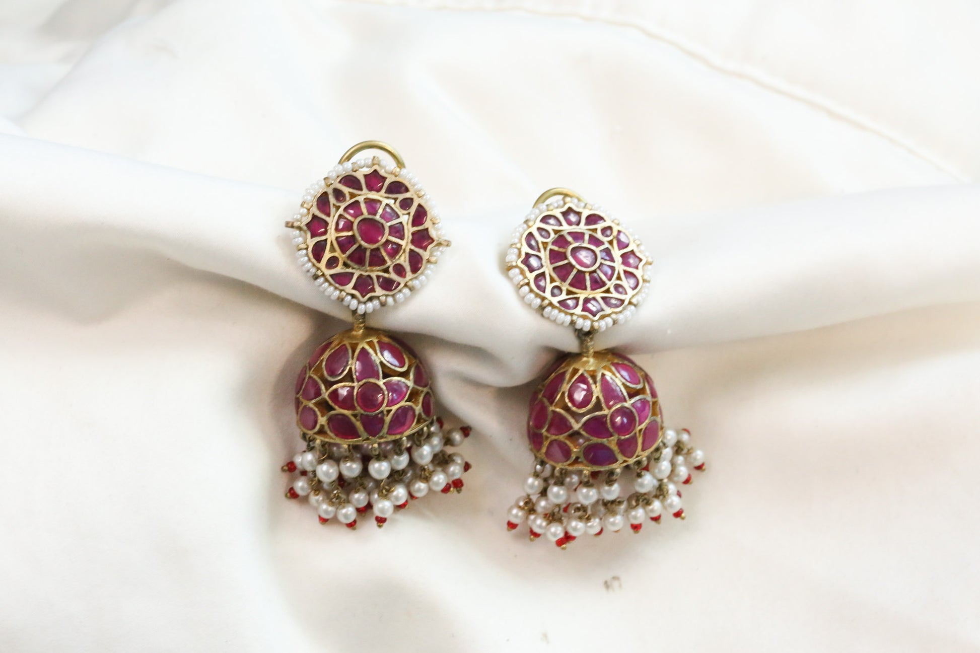 Takkar Kundan Work Ruby Jhumka