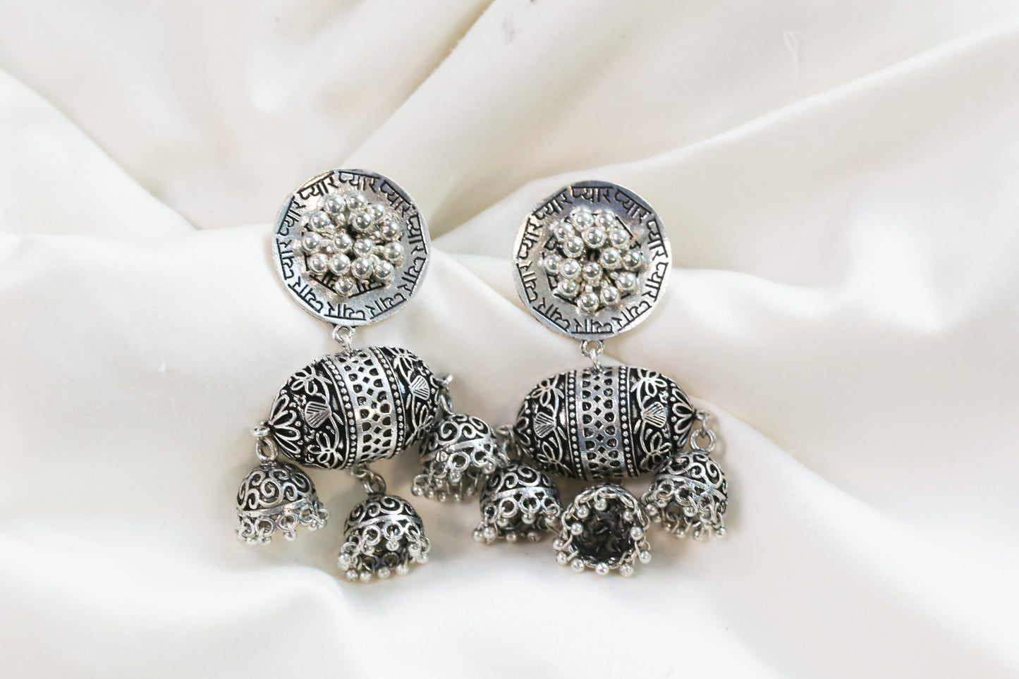 Pyar Silver Tone Jhumka