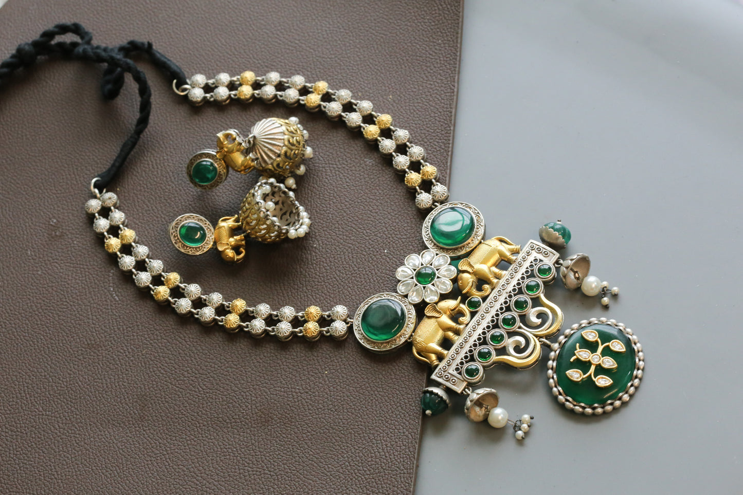 Seerat Silver Look Dual Tone Necklace Set - Green