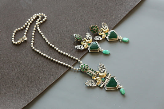 Dhara Dual Tone Doublet Set- Emerald