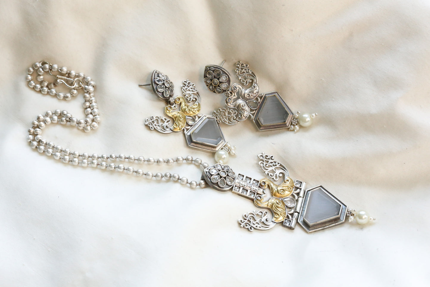 Dhara Dual Tone Doublet Set- Gray