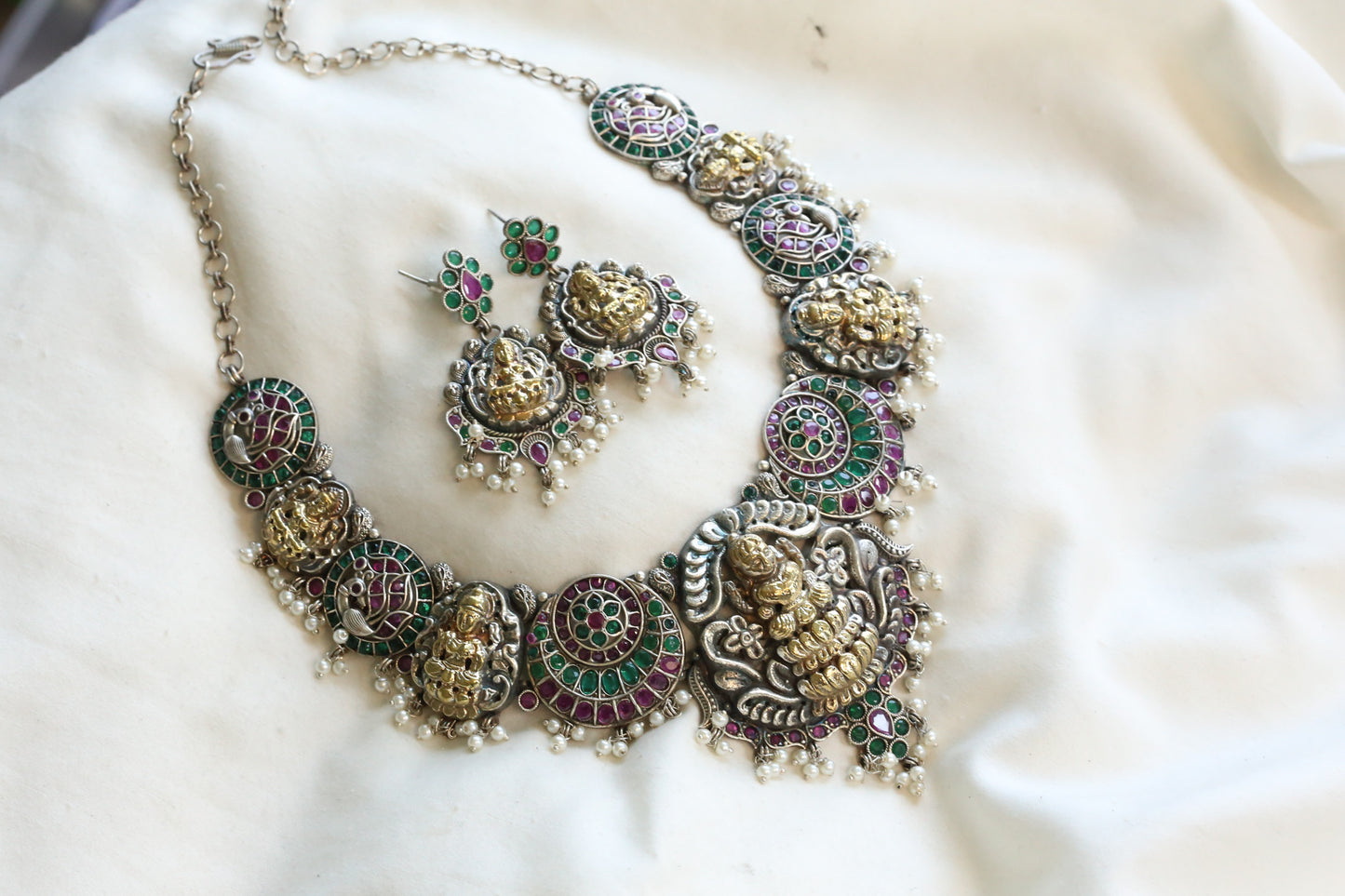 Temple Kemp Nakshi Necklace Set