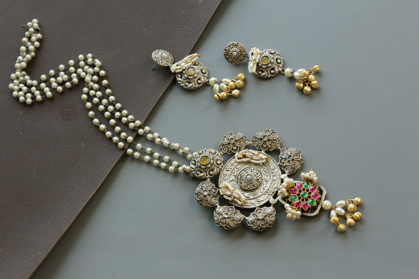 Disha Jadau Kundan Fusion Set - Multi