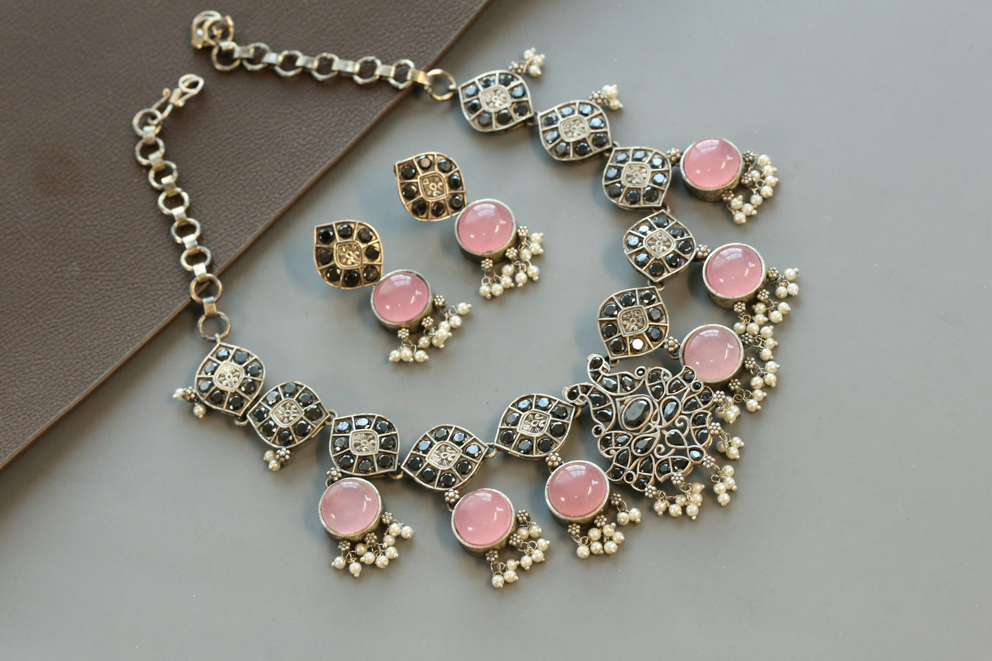 Gulabo Silver Tone Necklace Set