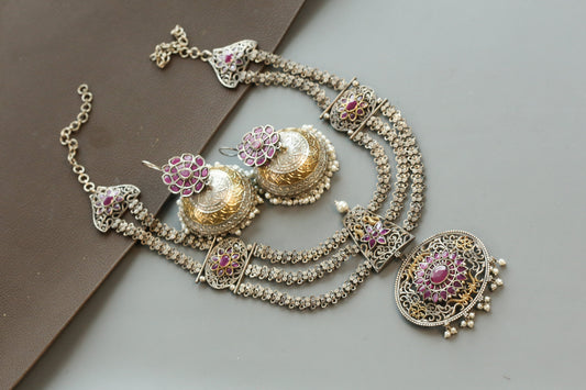 Teen Lada Dual Tone Necklace Set