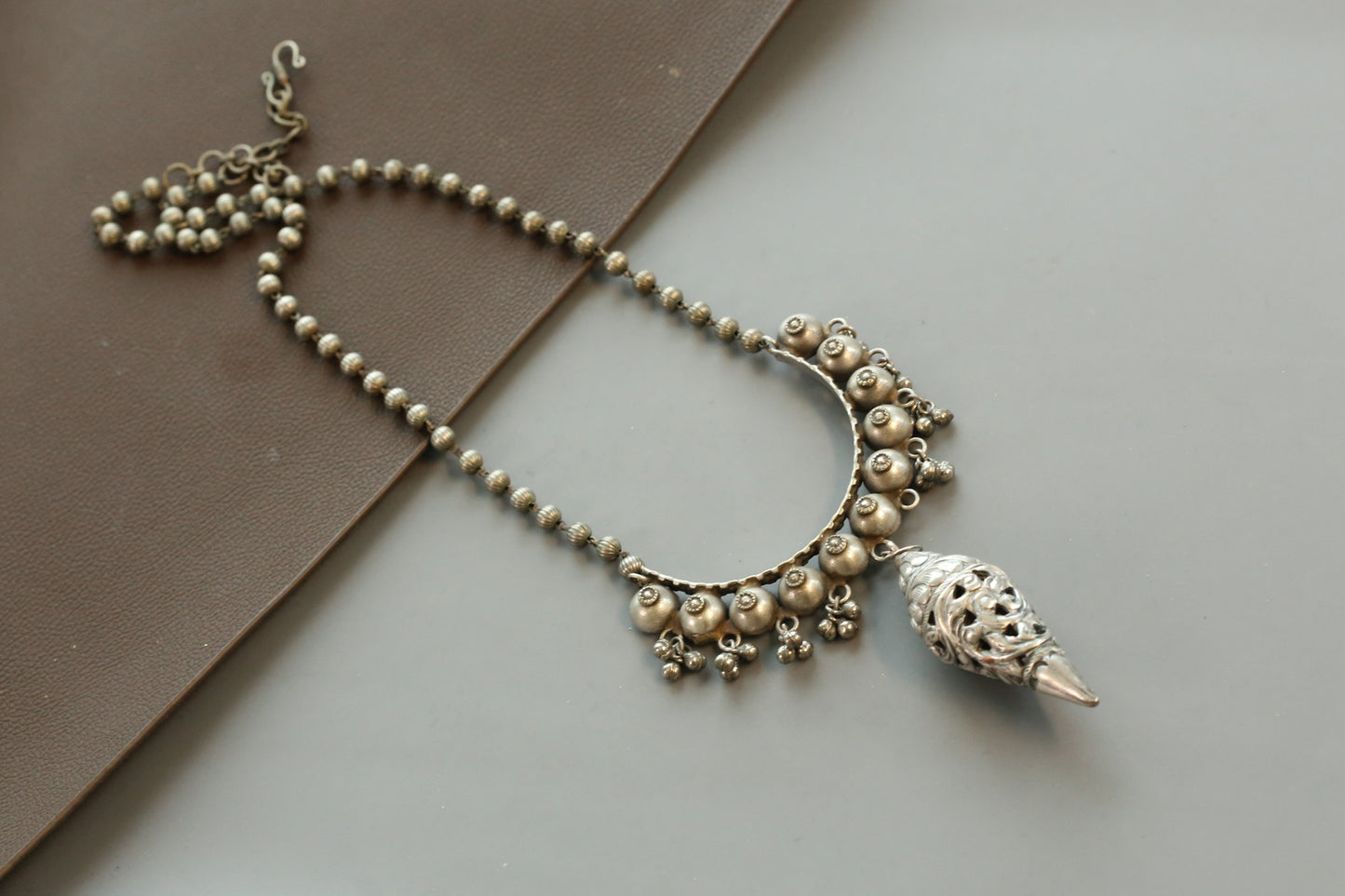 Oxidized Shankh Pendant