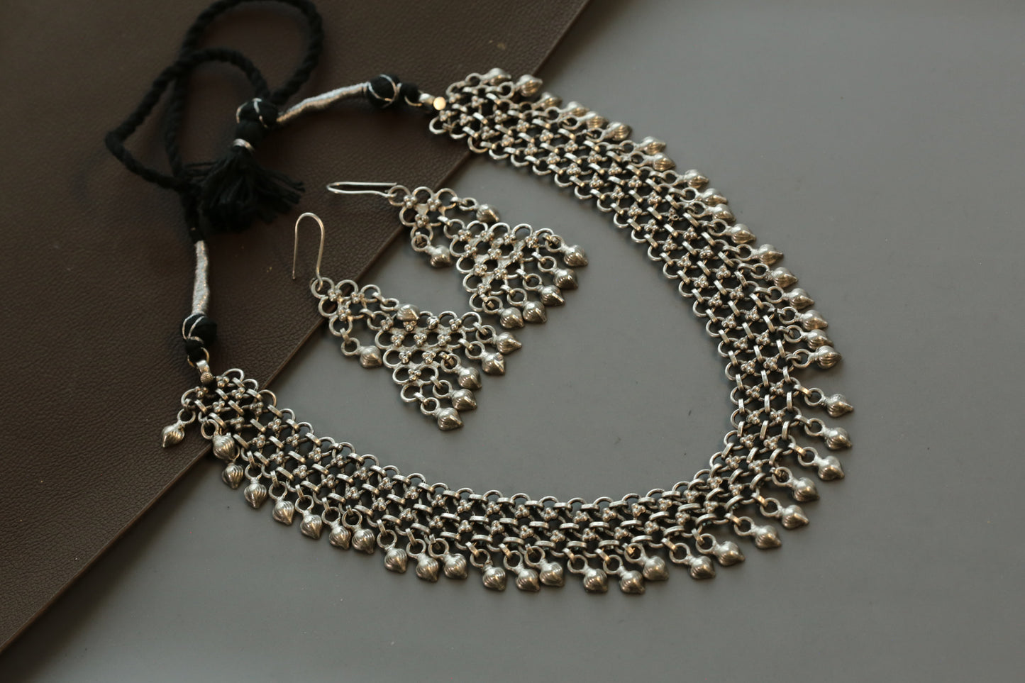 Anubha Silver Look Dual Tone Necklace Set