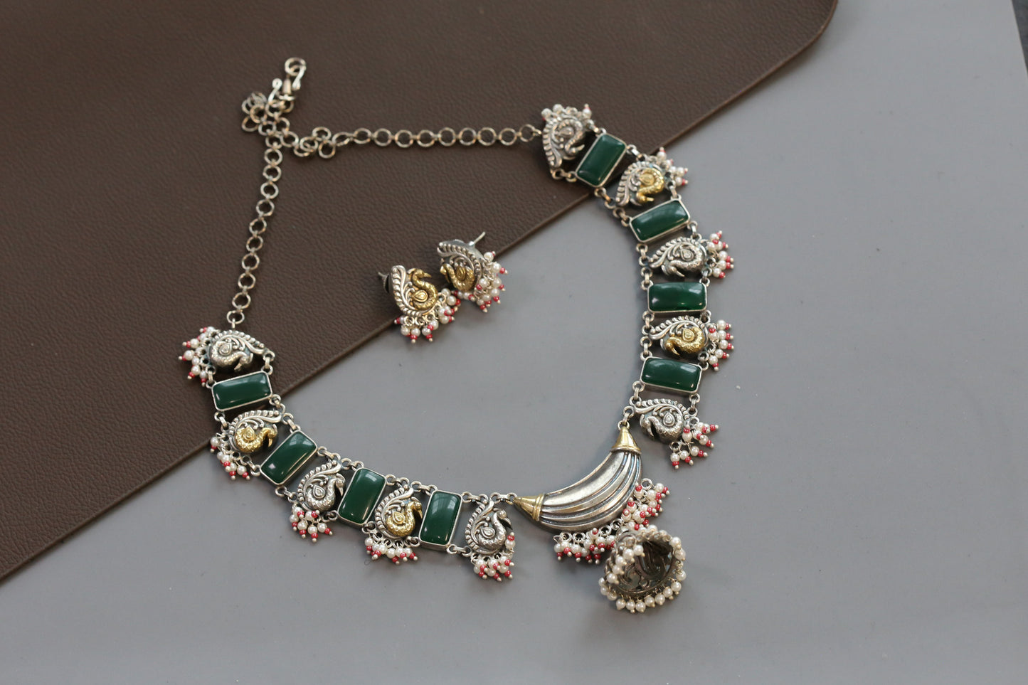 Saira Dual Tone Necklace Set - Green