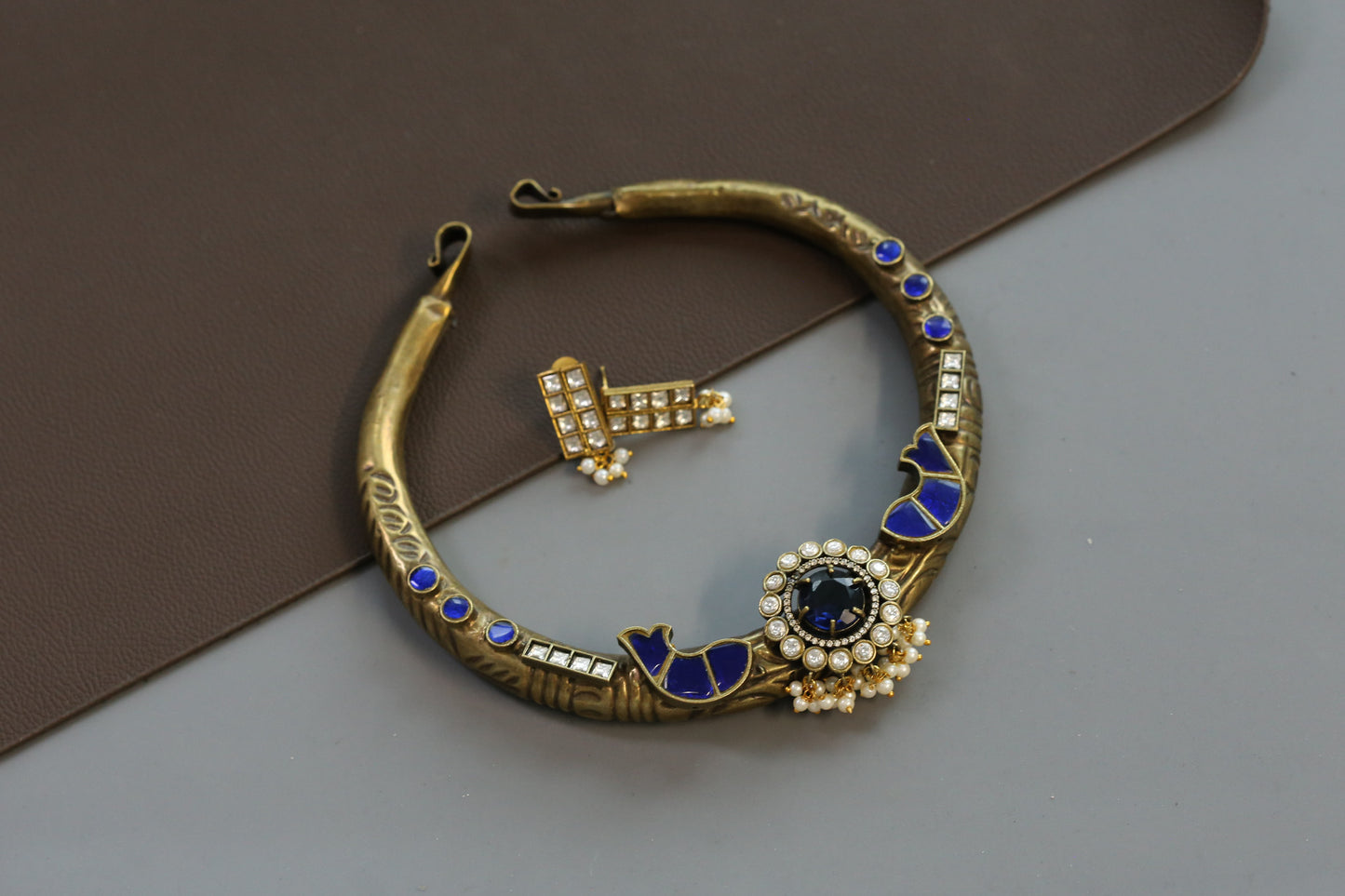 Vintage Look Rubina Hasli Necklace Set - Blue