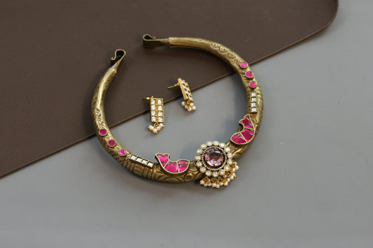 Vintage Look Rubina Hasli Necklace Set - Pink Stone