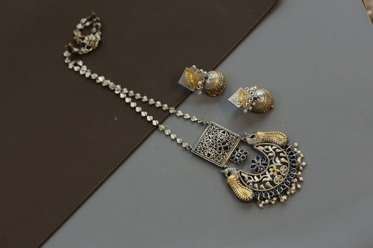 Moha Dual Tone Pendant Necklace Set - Blue