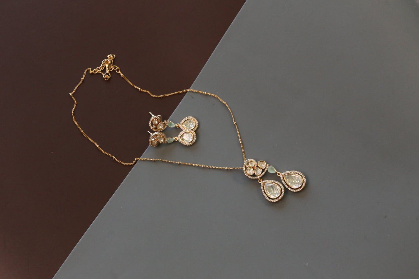 Dainty Mint Pendant Set