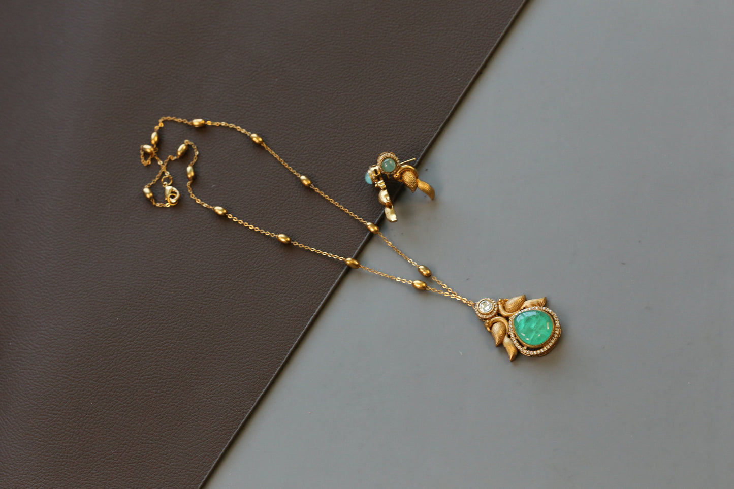 Dainty Pota Doublet Pendant Set - Mint