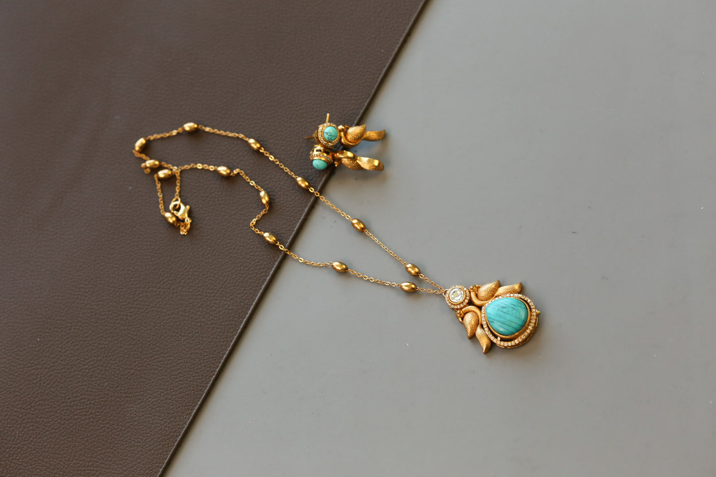 Dainty Pota Doublet Pendant Set - Turquoise