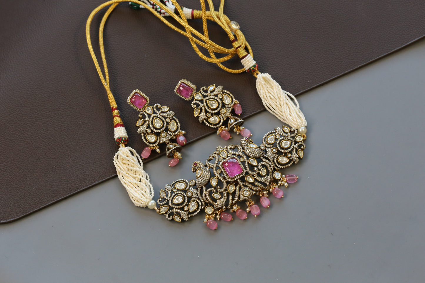 Mehndi Polish Pink Pota Choker Set