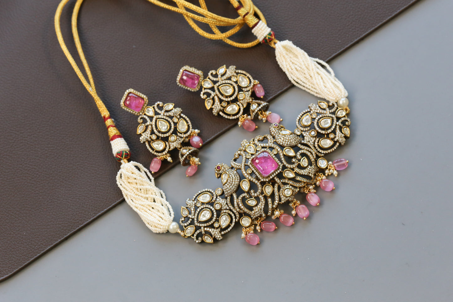 Mehndi Polish Pink Pota Choker Set