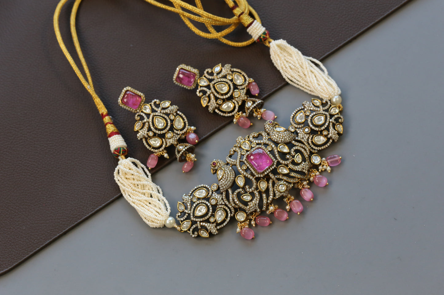 Mehndi Polish Pink Pota Choker Set
