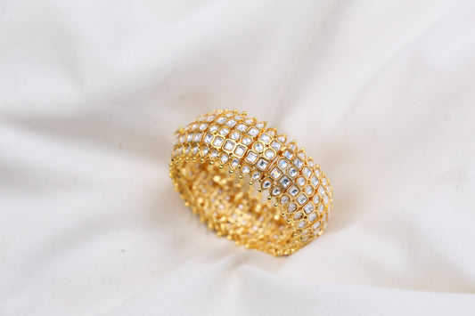 Naira Uncut Foil Kundan Bracelet