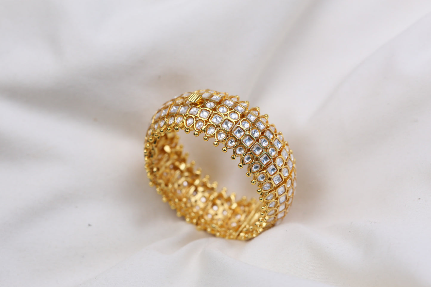 Naira Uncut Foil Kundan Bracelet