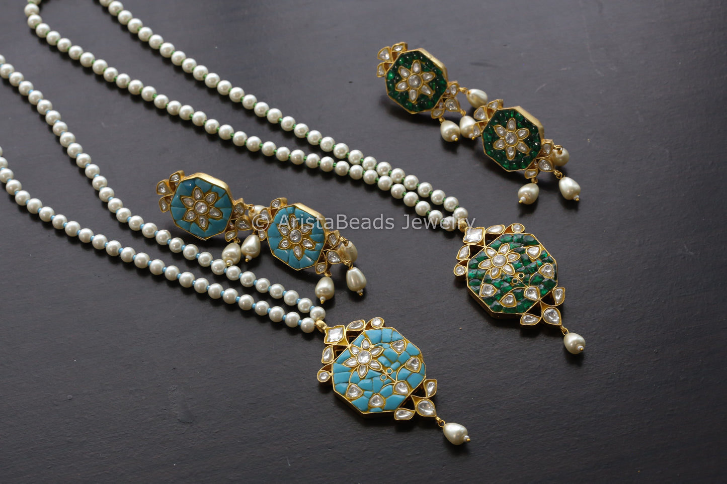 Jadau Takkar Kundan Work Necklace Set