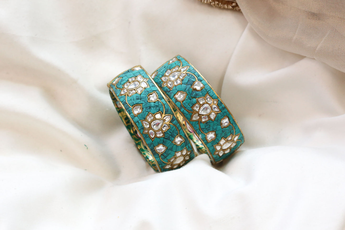 Aayat Takkar Jadau Kundan Bangle - Firoza