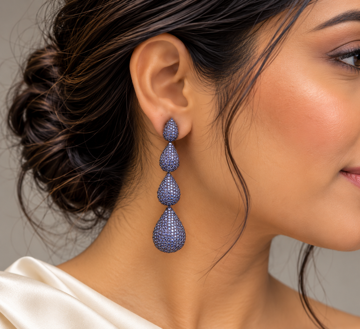 Ishika Victorian Earrings - Lavender