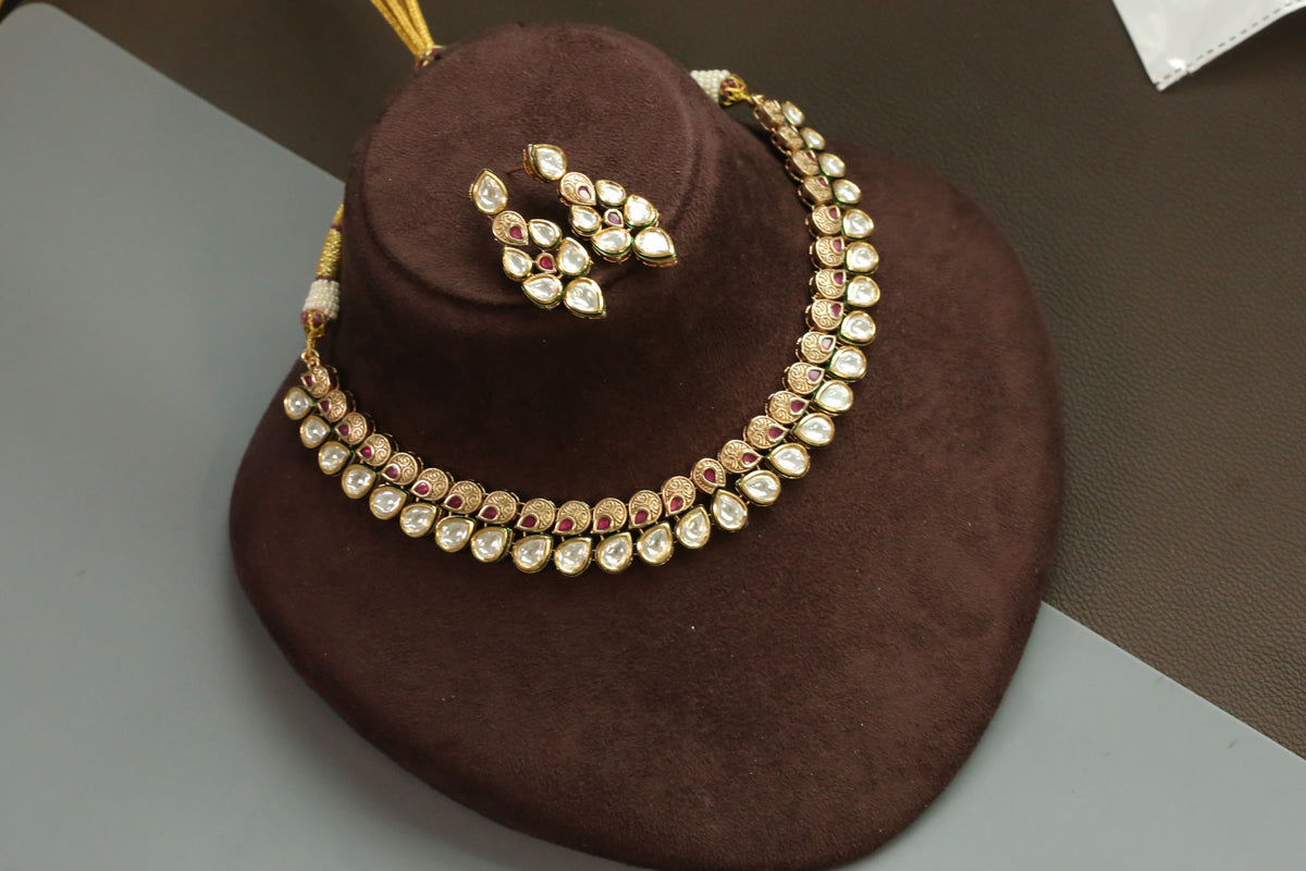 Rajwadi Bikaneri Kundan Necklace Set - Red