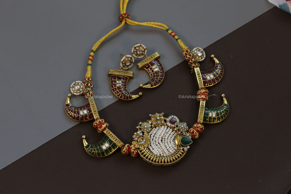 One Of A Kind Vintage Polish Claw Necklace Set