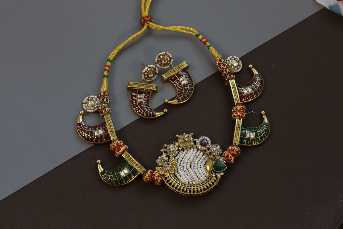 One Of A Kind Vintage Polish Claw Necklace Set